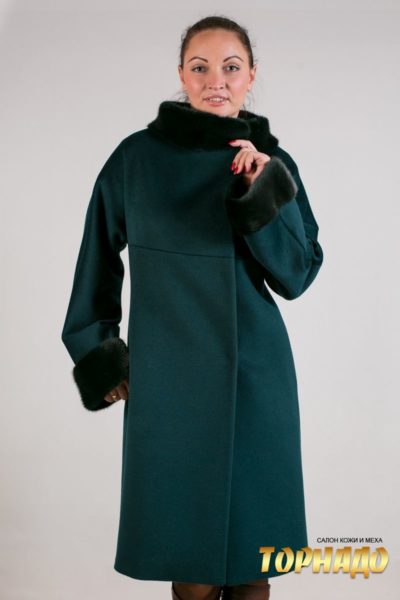 Женское пальто из кашемира. Артикул 22084.